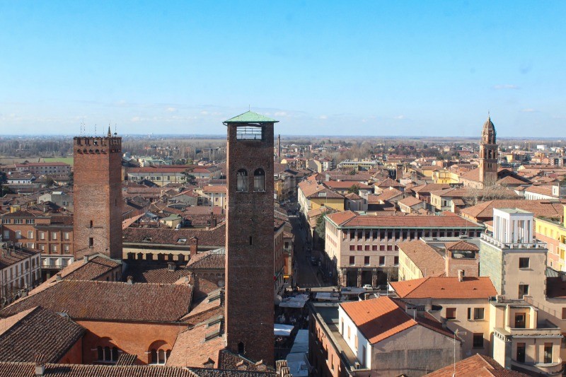 Campanili e torri antiche